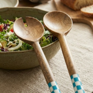 RB ARTISAN handcrafted mango wood salad server set blue white checkered resin handle spoon fork served with fresh salad