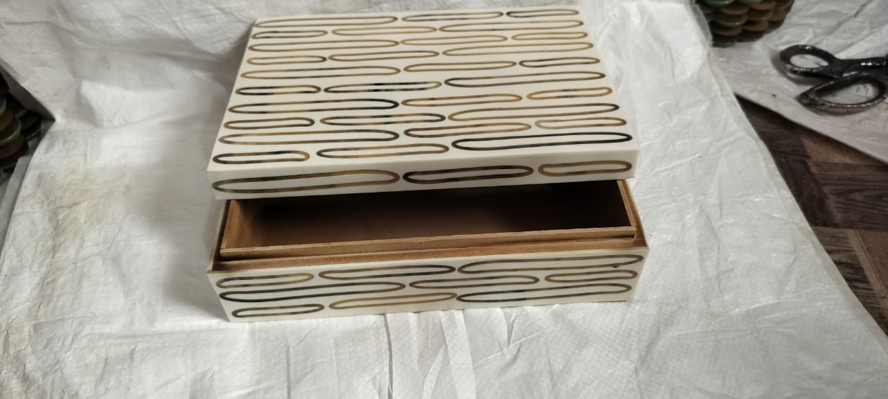 RB ARTISAN handcrafted white resin storage box oval loop pill shape inlay pattern jewellery keepsake box made in India