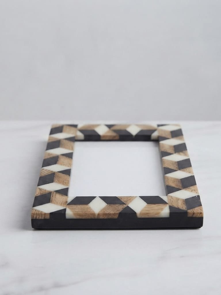 RB ARTISAN Wooden Photo Frame – Black White 3D Tumbling Block Pattern RB ARTISAN handcrafted wooden photo frame black white 3d tumbling block isometric cube optical illusion pattern picture frame made in India