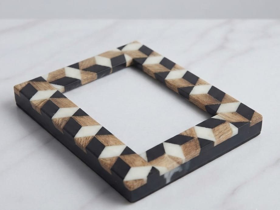 RB ARTISAN Wooden Photo Frame – Black White 3D Tumbling Block Pattern RB ARTISAN handcrafted wooden photo frame black white 3d tumbling block isometric cube optical illusion pattern picture frame made in India