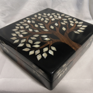 RB ARTISAN handcrafted black resin storage box tree of life 8x8x3 inch natural wood trunk mother of pearl shell leaf inlay luxury jewellery keepsake box made in India