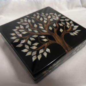 RB ARTISAN handcrafted black resin storage box tree of life 8x8x3 inch natural wood trunk mother of pearl shell leaf inlay luxury jewellery keepsake box made in India