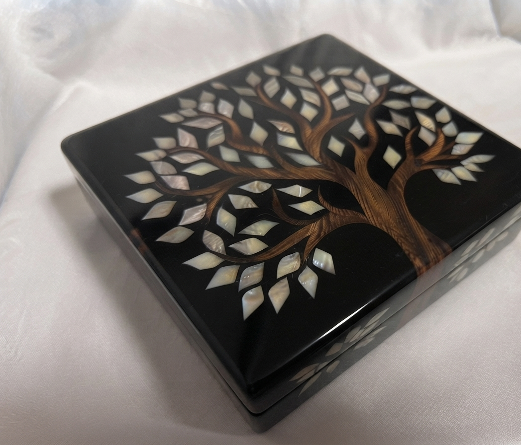 RB ARTISAN Black Resin Storage Box – Tree of Life Mother of Pearl 8x8x3 Inch RB ARTISAN handcrafted black resin storage box tree of life 8x8x3 inch natural wood trunk mother of pearl shell leaf inlay luxury jewellery keepsake box made in India
