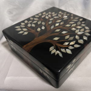 RB ARTISAN handcrafted black resin storage box tree of life 8x8x3 inch natural wood trunk mother of pearl shell leaf inlay luxury jewellery keepsake box made in India