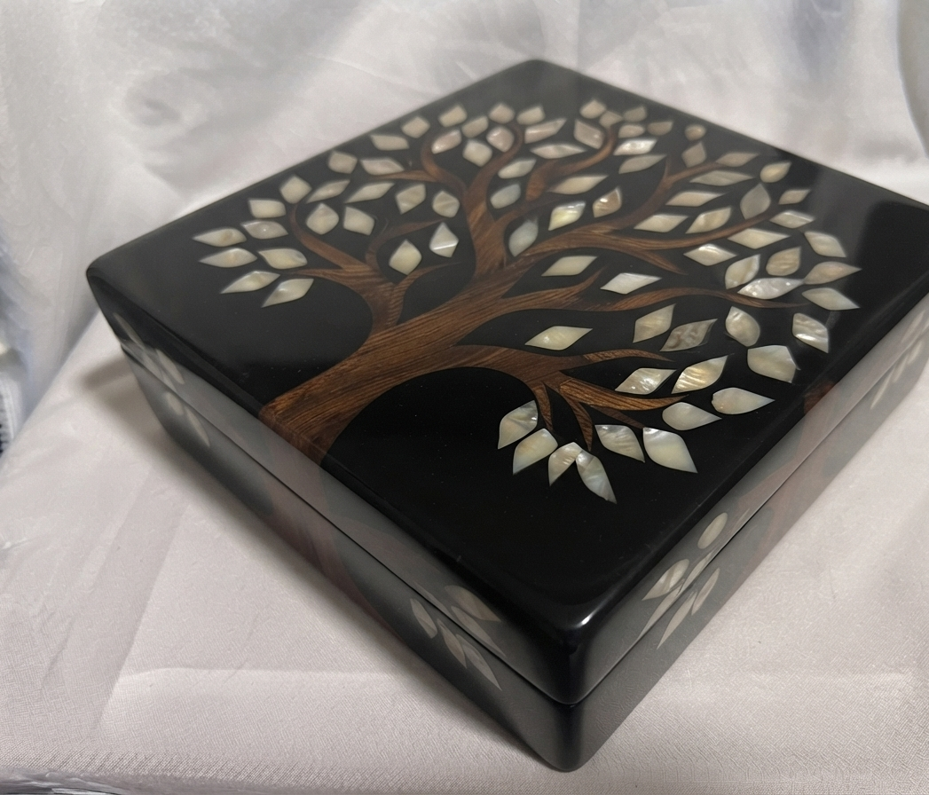 RB ARTISAN Black Resin Storage Box – Tree of Life Mother of Pearl 8x8x3 Inch RB ARTISAN handcrafted black resin storage box tree of life 8x8x3 inch natural wood trunk mother of pearl shell leaf inlay luxury jewellery keepsake box made in India