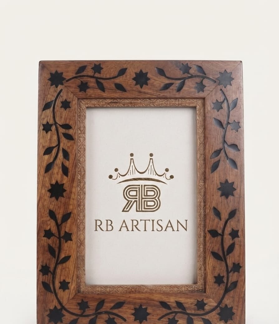 RB ARTISAN Wooden Photo Frame 7x5 - Black Resin Floral Vine & Star Inlay RB ARTISAN handcrafted mango wood photo frame 7x5 inch black resin floral vine leaf star inlay pattern picture frame made in India
